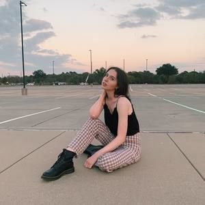 Meet your Posher, Abigail